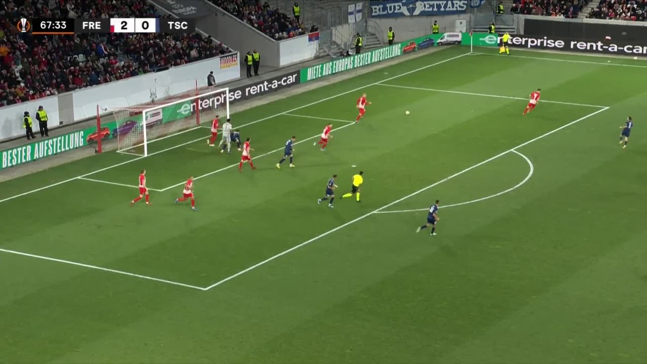 ¡TIRO ATAJADO! disparo por Aleksandar Cirkovic.