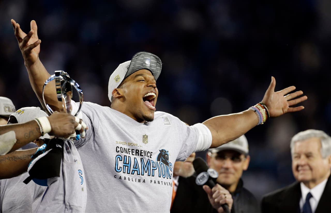 Cam Newton es imparable, nadie lo ha detenido en 2015, un quarterback con fuerte tendencia en la carrera se ha convertido en un certero pasador que, combinado con el hecho de que sí es un tremendo corredor, lo convierten en un extraordinario atleta. Es muy probable que lo nombre MVP de la temporada, título que tendrá que lucir durante el Super Bowl 50.