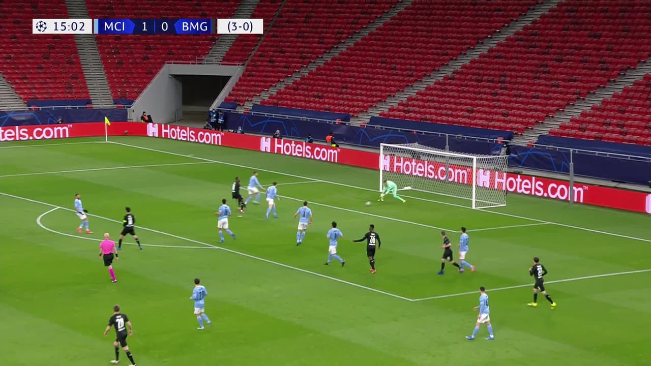 ¡TIRO ATAJADO! disparo por Lars Stindl.