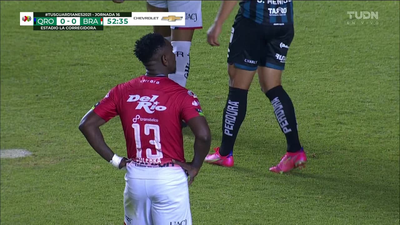 ¡TIRO ATAJADO! disparo por Erick Castillo.