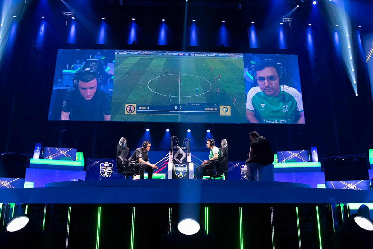 El público en la O2 Arena puede ver en detalle las acciones del videojuego y las reacciones de los protagonistas.