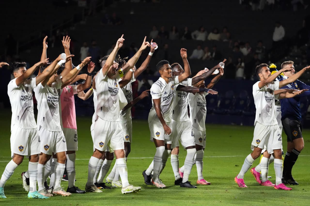 Fue una victoria muy celebrada por los integrantes de 'la Galaxia'.
<br>