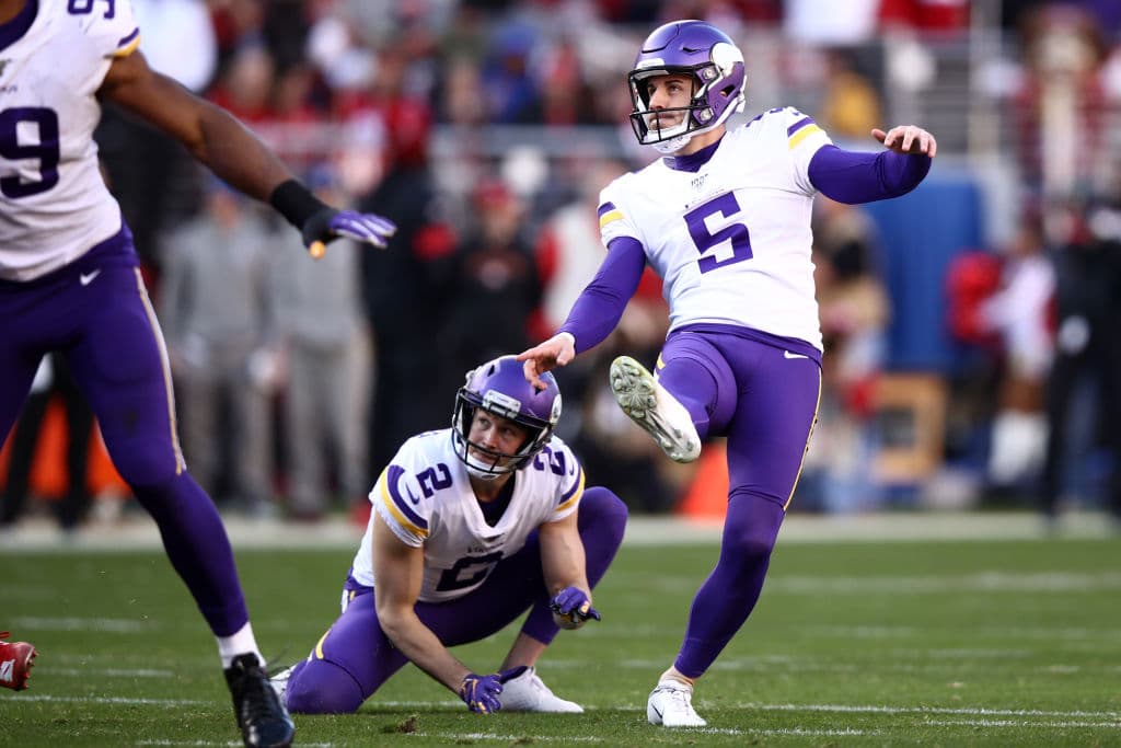 San Francisco se impone 27-10 a los Minnesota Vikings en el Levi's Stadium.