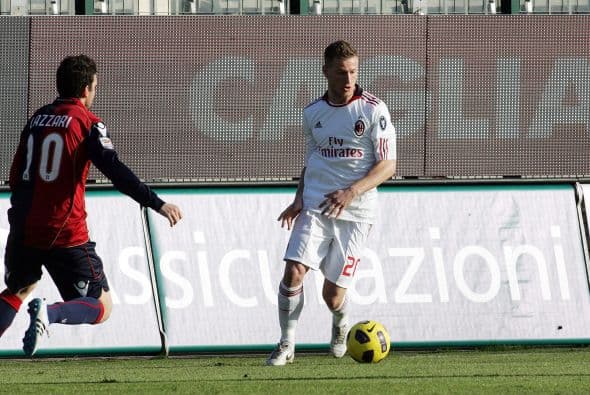 Milan visitó la cancha del Cagliari con ausencias como la del sueco Zlatan Ibrahimovic.