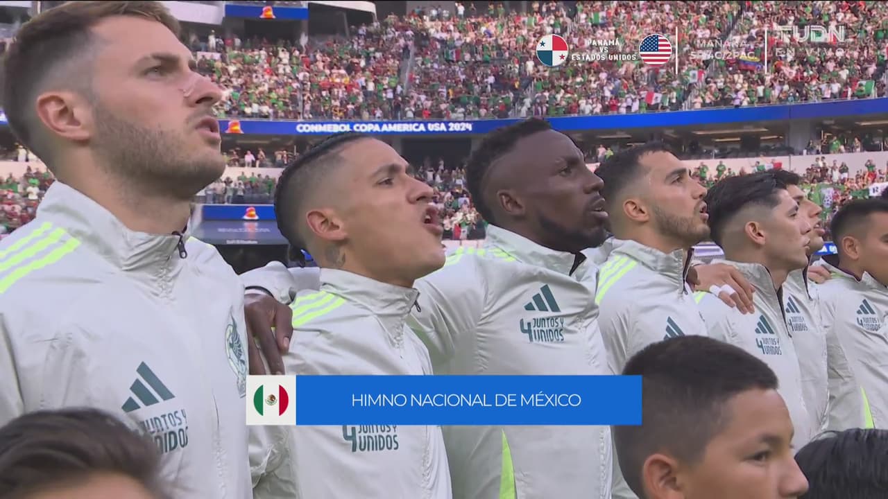 ¡Se eriza la piel! Suenan los himnos de Venezuela y México