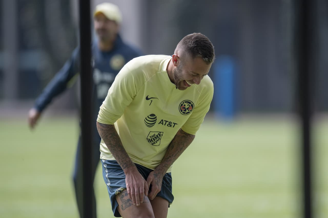 Lesiones e indisciplinas impidieron que América pudiera contar con Jérémy Ménez, quien ya prepara su salida del nido.