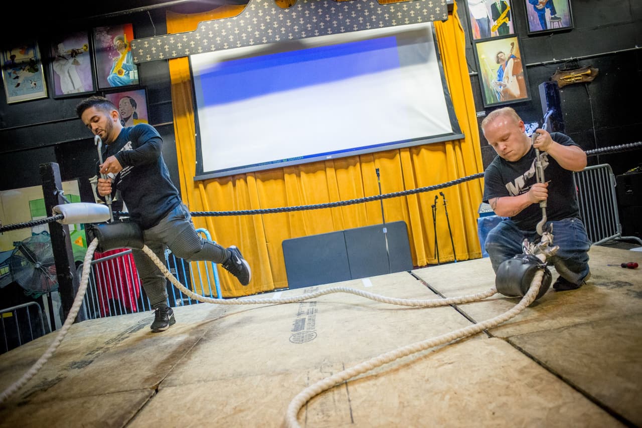 Cada uno apoya ese proceso y sin importar si son estrellas en el cuadrilátero, ejercen labores logísticas.