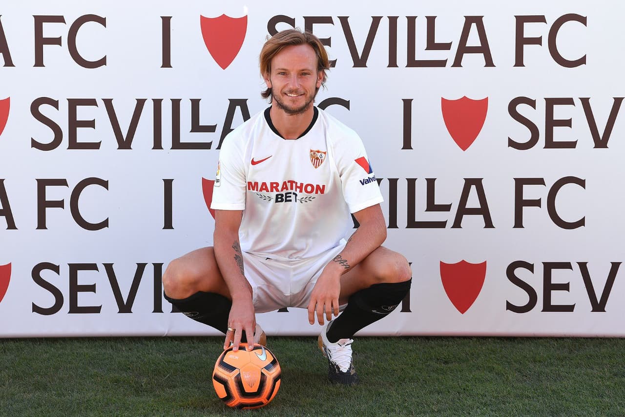 El presidente del Sevilla, tras la presentación de Ivan, se declaró muy contento de tenerlo de vuelta.