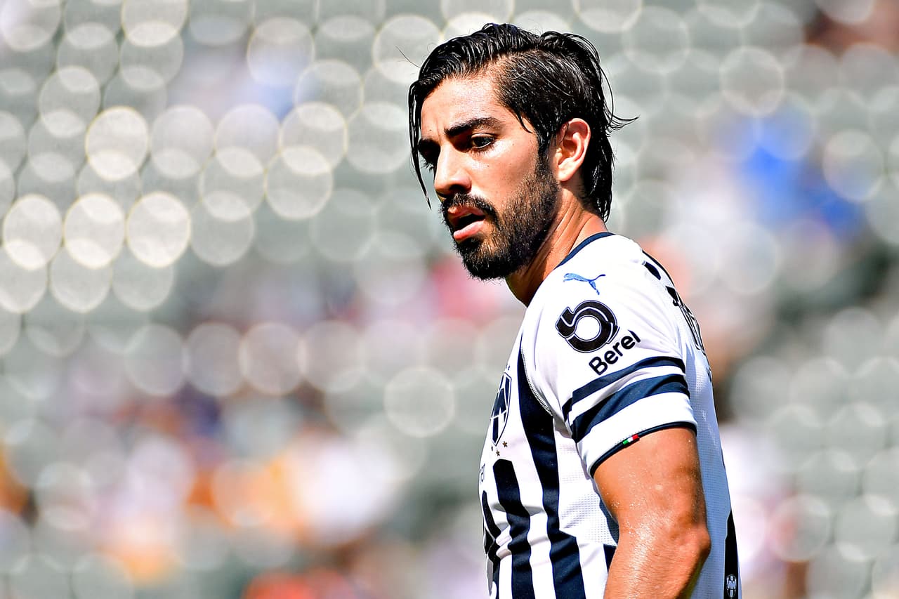 Pizarro es fundamental en el esquema de Diego Alonso.