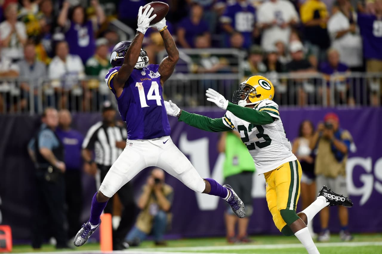 El receptor Stefon Diggs tuvo una noche muy productiva ante los Packers.
