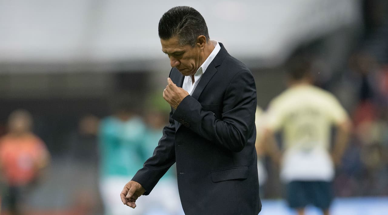 Ignacio Ambriz es destituido de la dirección técnica de América