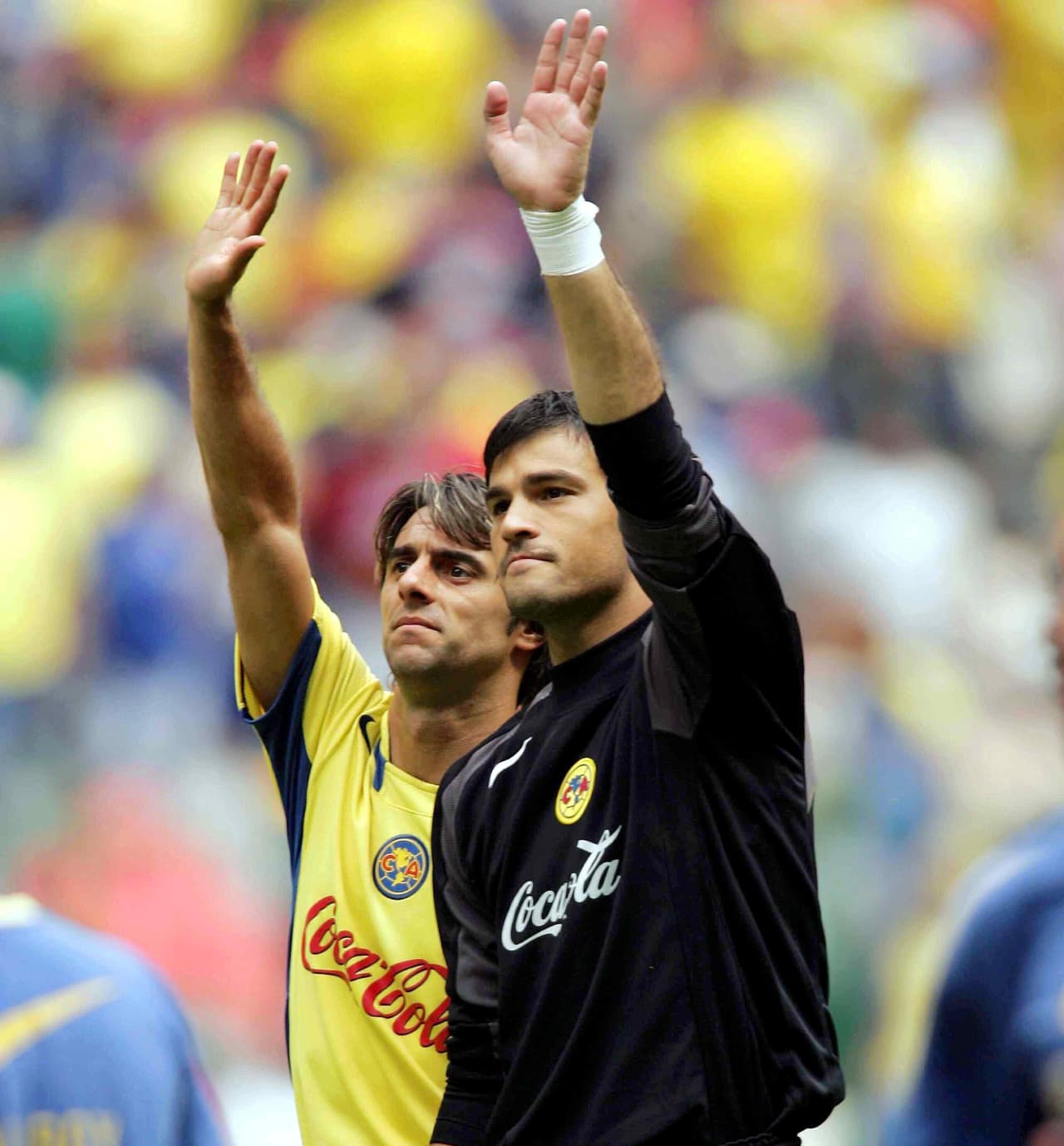 El arquero argentino Sebastián Saja (derecha) fue compañero del 'Piojo' López (derecha) en el América durante 2004.