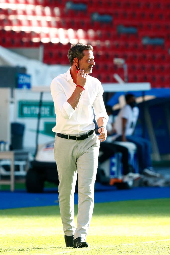 Campos Chagoya marcó desde los 10’ de juego el primer tanto del partido. En el último suspiro, Herrera (90+4’) marcó el primer gol de los rojinegros en la competición. Los laguneros llegaron a 9 puntos y Atlas comparte el sótano con Pachuca con 2 unidades. En la J6, los rojinegros visitarán a los Tuzos y Santos recibirá a los Rayados.