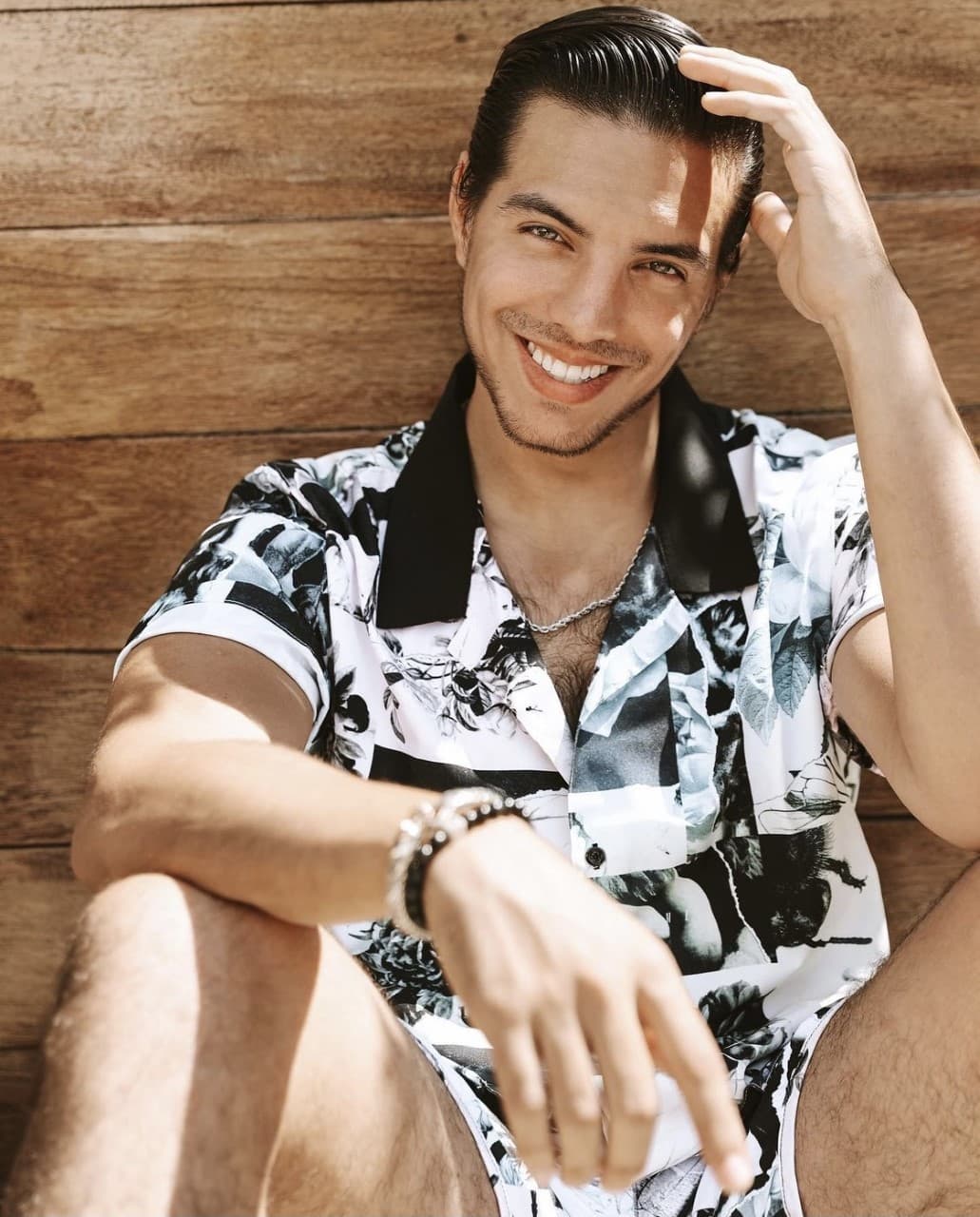 “Les gustó mi trabajo, platiqué con el director, todo fue fluyendo bastante bien, para mí fue una súper sorpresota, fue padrísimo”, agregó el joven actor.
<br>