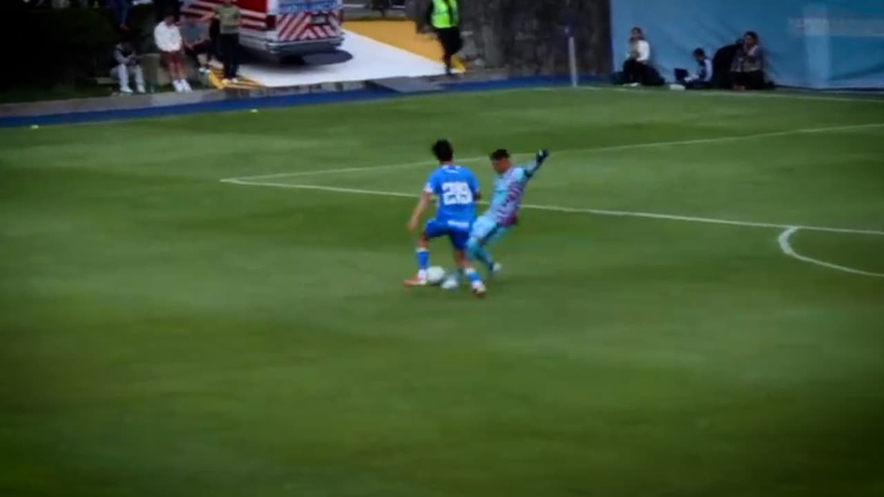 ¡Malagón se equivoca! Fuerte error del portero en fin de semana del Clásico Joven