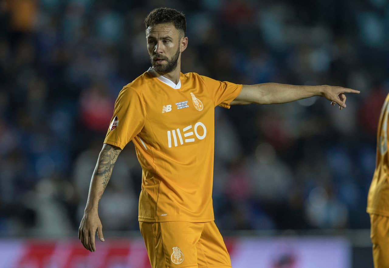 El mexicano Miguel Layún demostró su liderazgo con el equipo portugués.