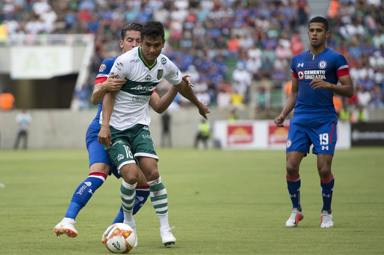 Con el duelo 1-1 en menos de 10 minutos, Zacatepec trató de contener la embestia de Cruz Azul.