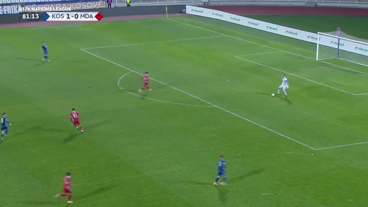 ¡TIRO ATAJADO! disparo por ["Lirim"] ["Kastrati"].