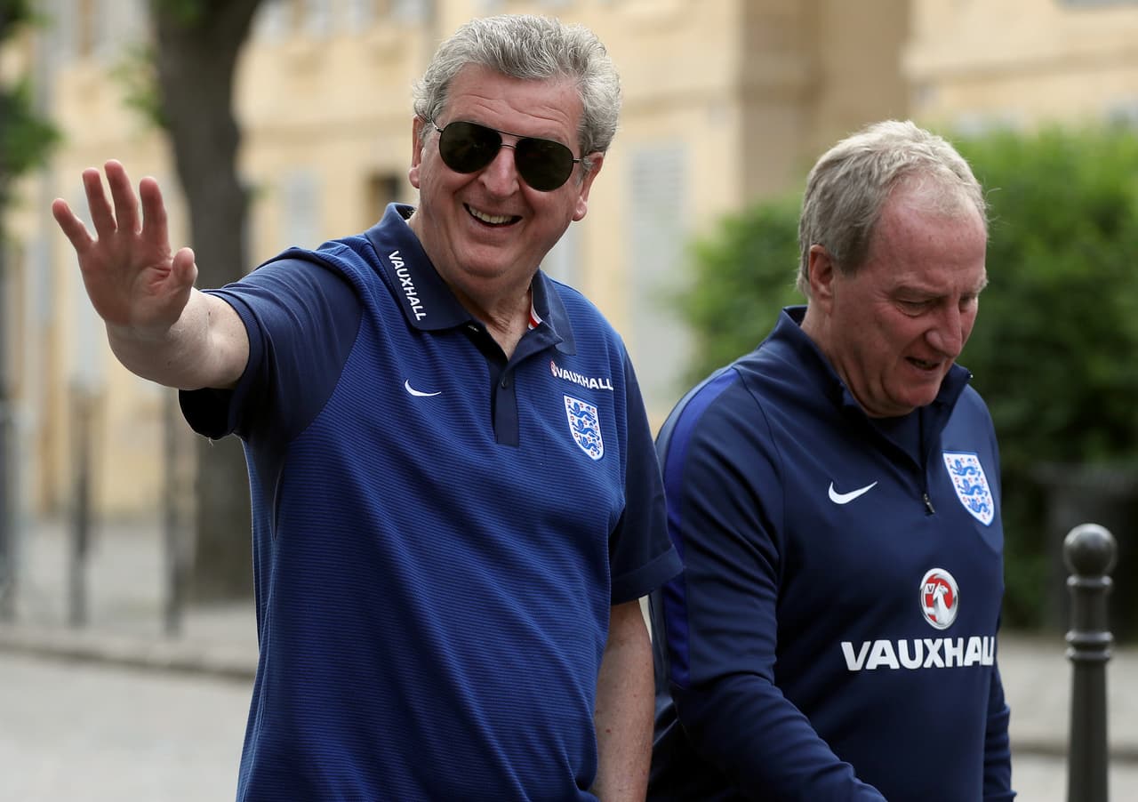 Roy Hodgson dirige al orgulloso ‘Equipo de los Tres Leones’ que ha consumado una renovación generacional y todo su plantel juega en la Premier League.