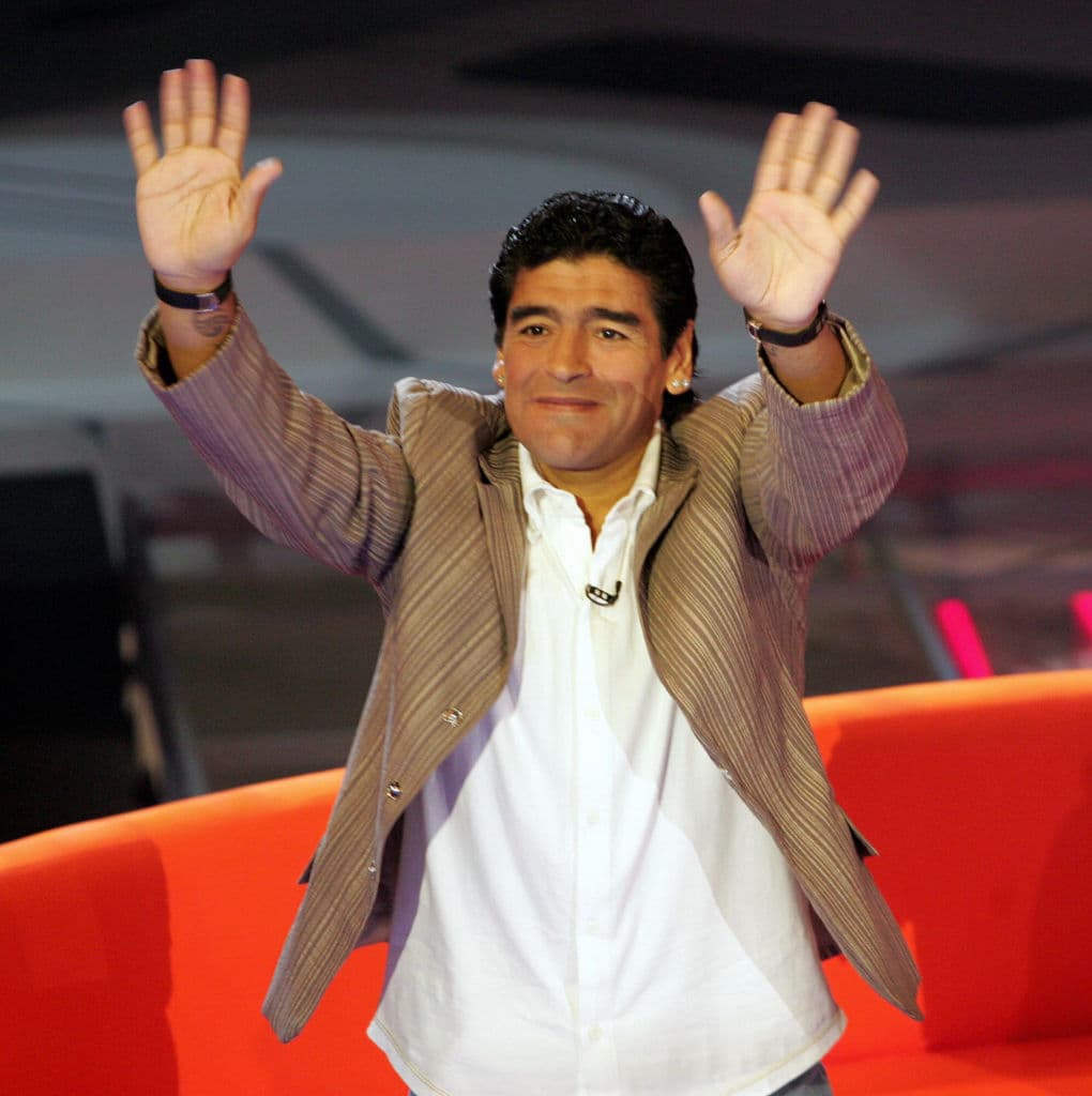 Y es que en su vida llena de excesos, esta no fue la primera vez que 
<b>Maradona</b> tuvo percances con su salud.