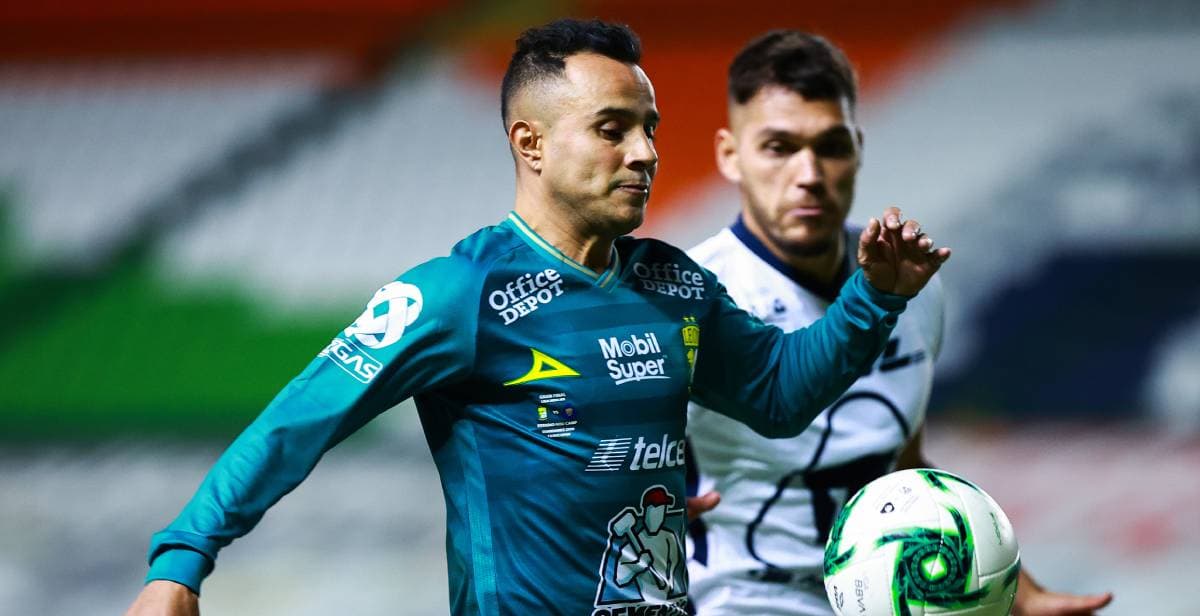 Luis Chapo Montes presumió su amor por León con un tatuaje