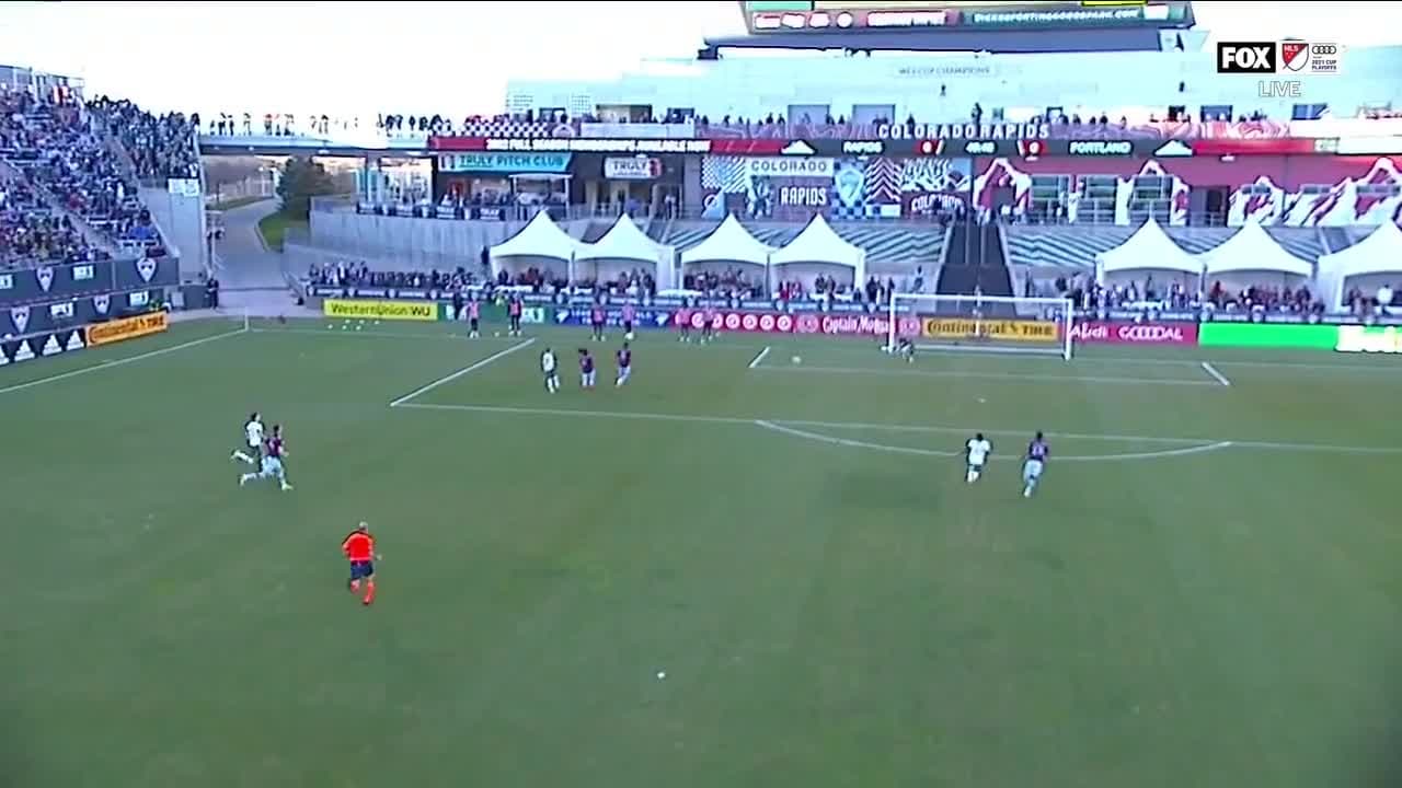 ¿Lesión muscular? Sebastián Blanco es reemplazado en el inicio del segundo tiempo