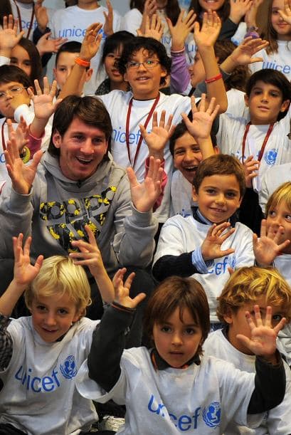Messi convivió con niños en acto de Unicef