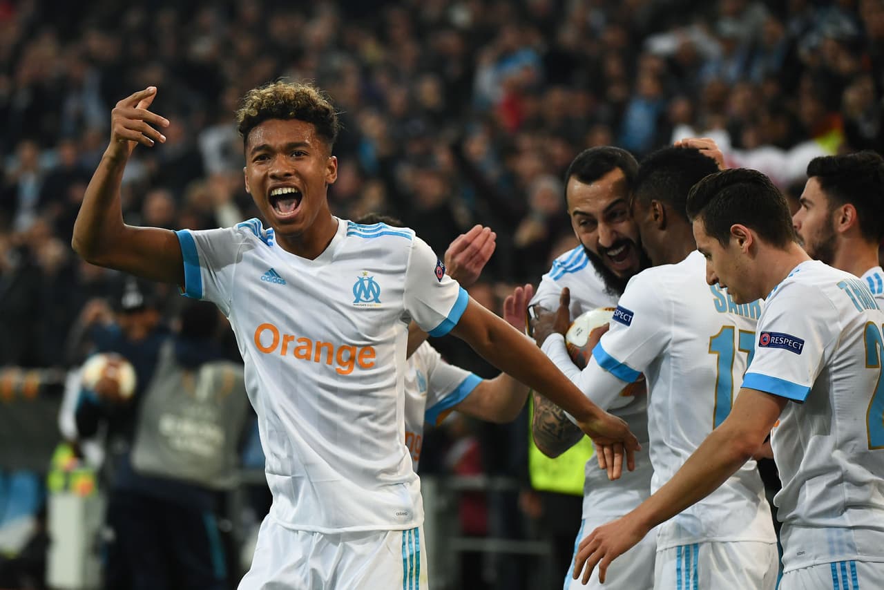 Celebraban los locales que recomponían el camino y debían buscar dos goles más.