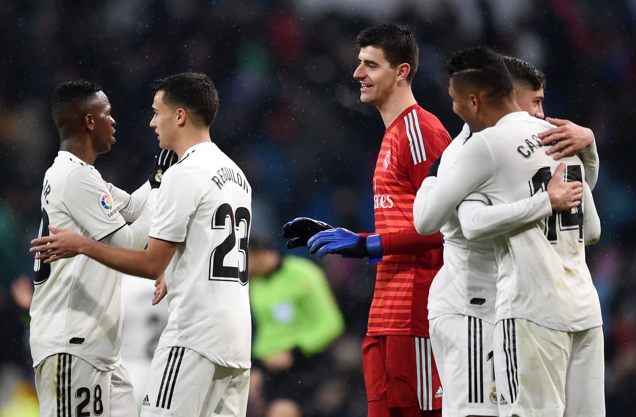 Con el triunfo, el Real Madrid llegó a 36 puntos y superó al Sevilla en la clasificación sacándole la tercera casilla.