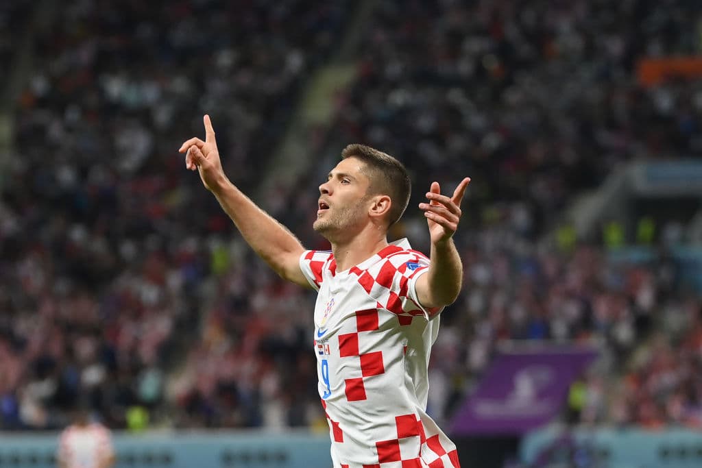 Croacia logró su primera victoria en el Mundial con una remontada ante Canadá (4-1), que se queda sin opciones en Qatar 2022, mientras que el conjunto balcánico, subcampeón del mundo, se acerca a los octavos de final.