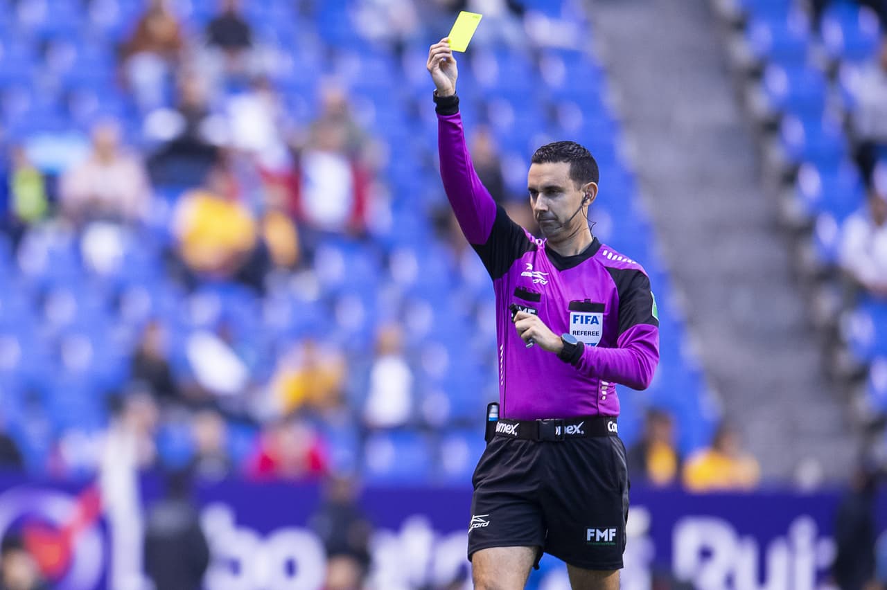 Ramos Palazuelos le anuló un gol válido al Puebla que hubiese significado el entonces segudo tanto de la Franja.