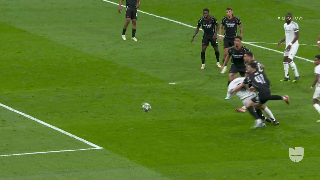 ¡Anulan penal al Real Madrid! Se marca fuera de lugar de Mbappé