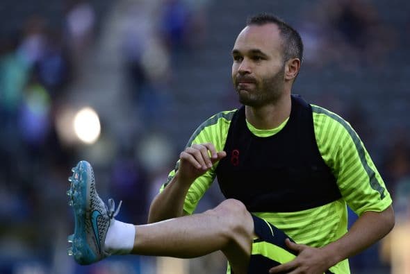 El mediocampista español es el cerebro en el Barça de Luis Enrique. El que mueve los hilos. El de los pases filtrados. Los regates en el terreno corto. La magia. El ingenio. Un creativo puro. Es el tipo de jugador que puede generar una ocasión de gol hasta de un tiro de esquina en contra.