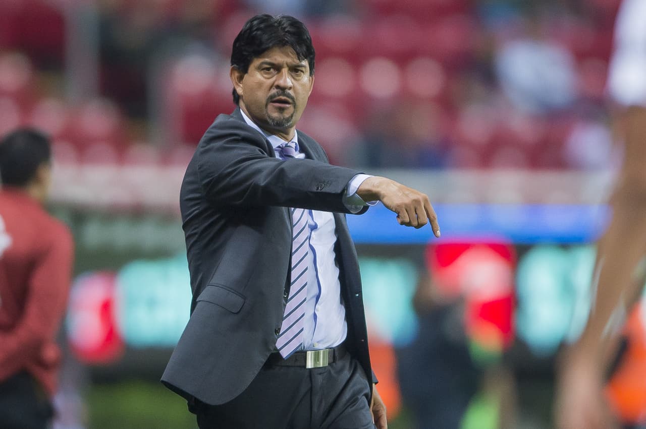 El técnico paraguayo José Saturnino Cardozo tendrá el reto de lograr una presentación decorosa para Chivas, que esperó 50 años para volver a ser campeón de Concacaf.