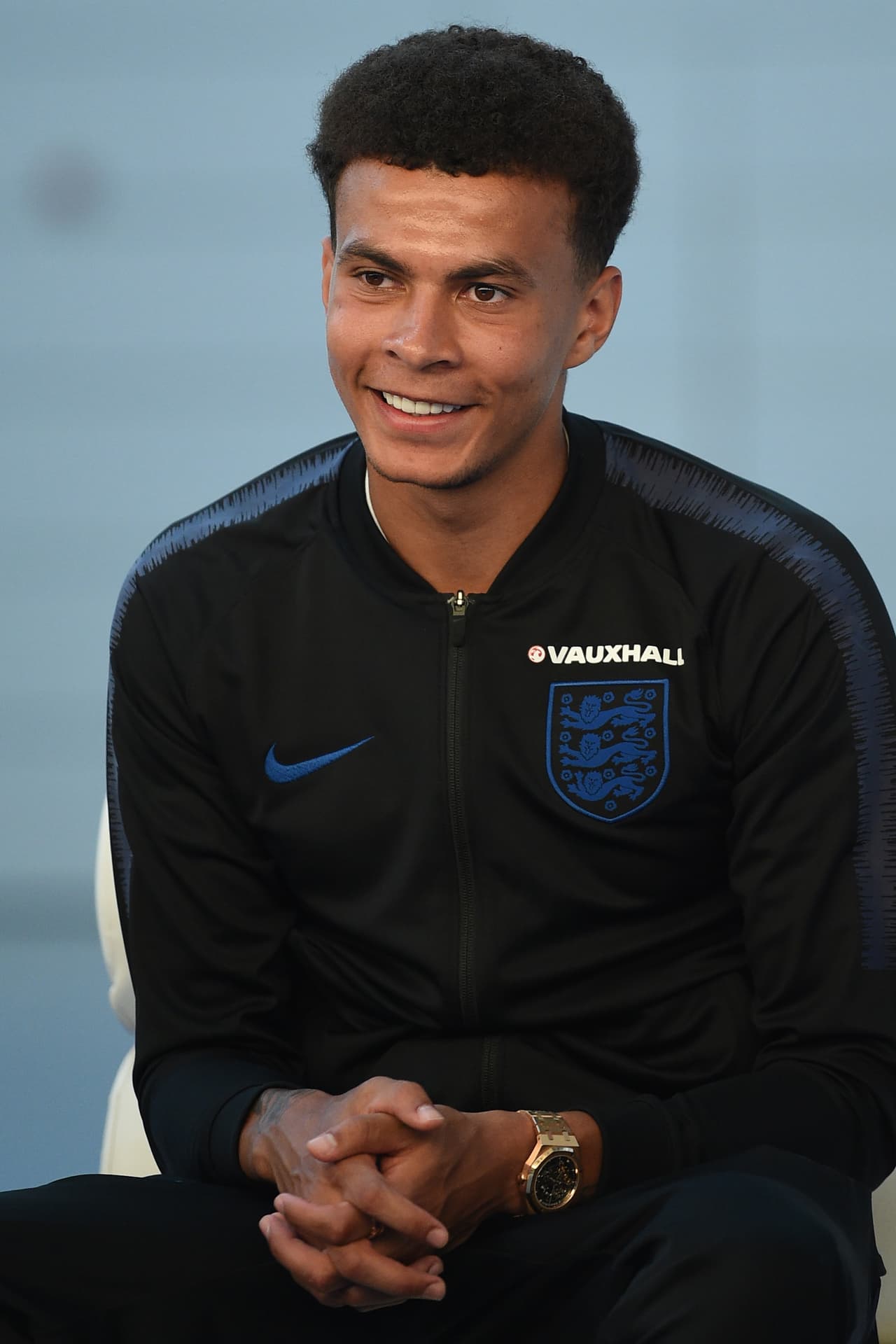 Mediocampista: Dele Alli (Inglaterra) - 117,7 millones de dólares.
