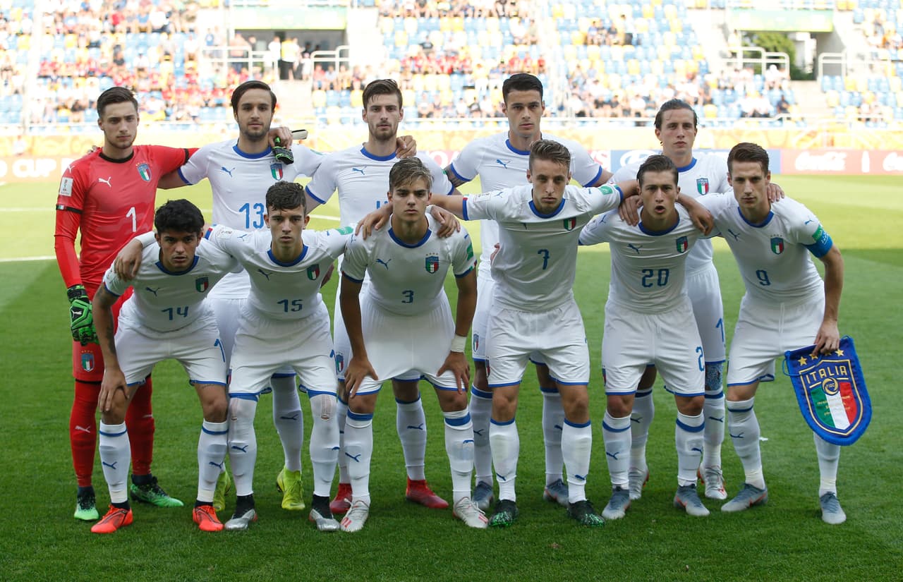 La titular de la selección de Italia fue Plizzari, Bellanova, Gabbia, Del Prato, Ranieri, Tripaldelli, Esposito, Pellegrini, Frattesi, Scamacca, Pinamonti.