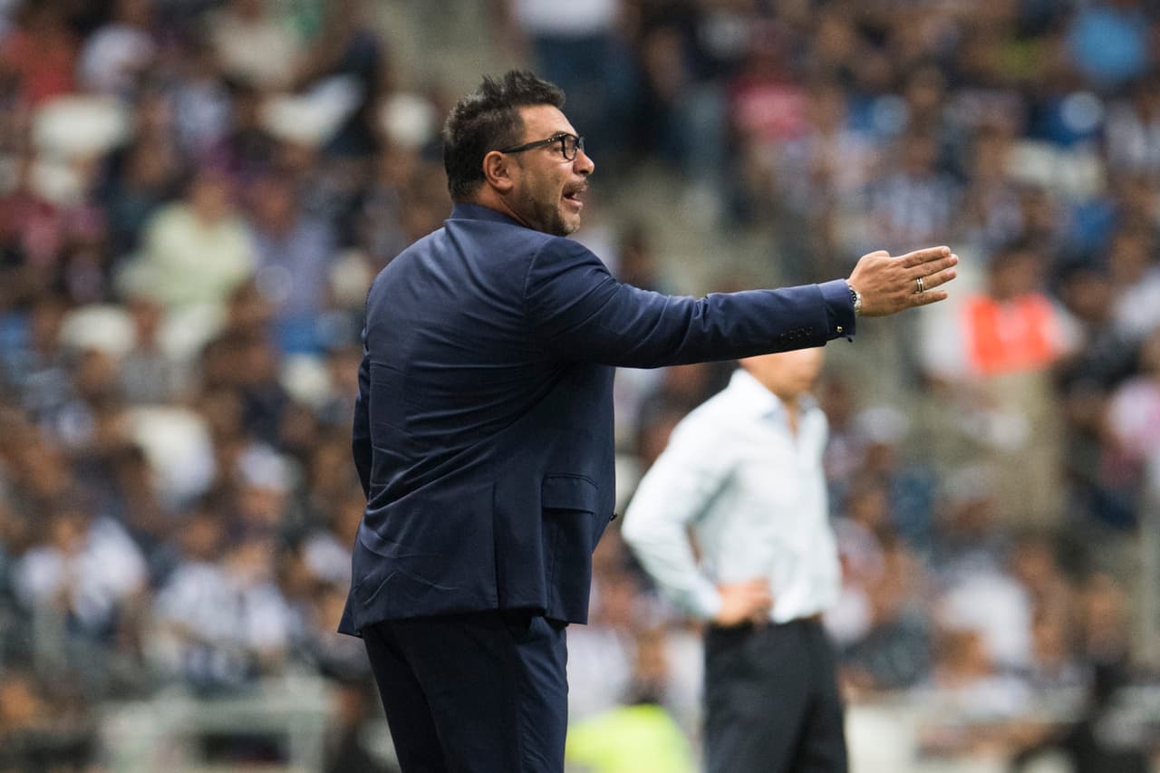 Ahora, 15 años después, Antonio Mohamed se perfila con sus Rayados para superar ese récord y pensar en el título.