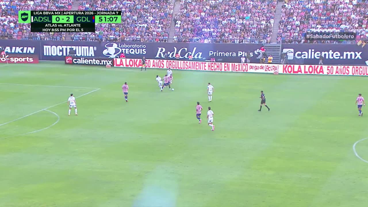 ¡TIRO ATAJADO! disparo por Leonardo Flores.