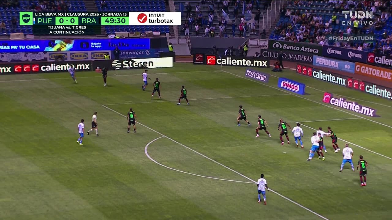 ¡TIRO ATAJADO! disparo por Iker Moreno.