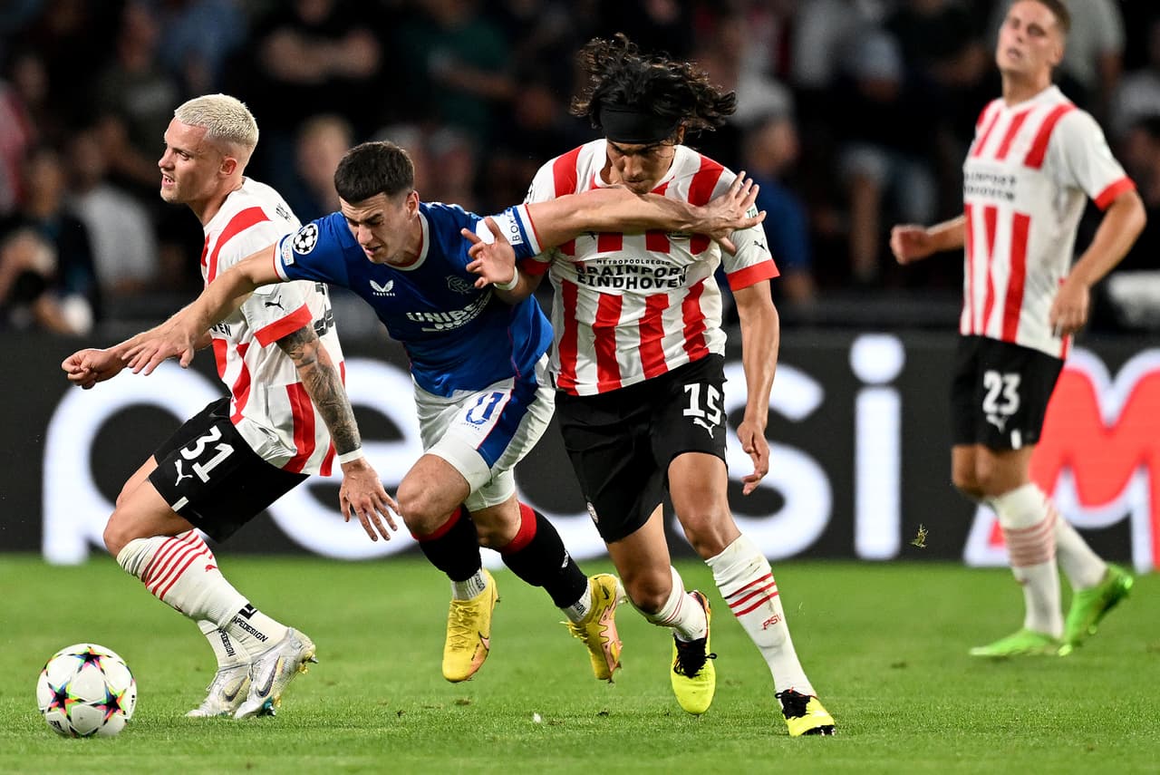 Rangers se impuso con un gol de Antonio Colak, quien aprovechó un error de la defensa del PSV Eindhoven.