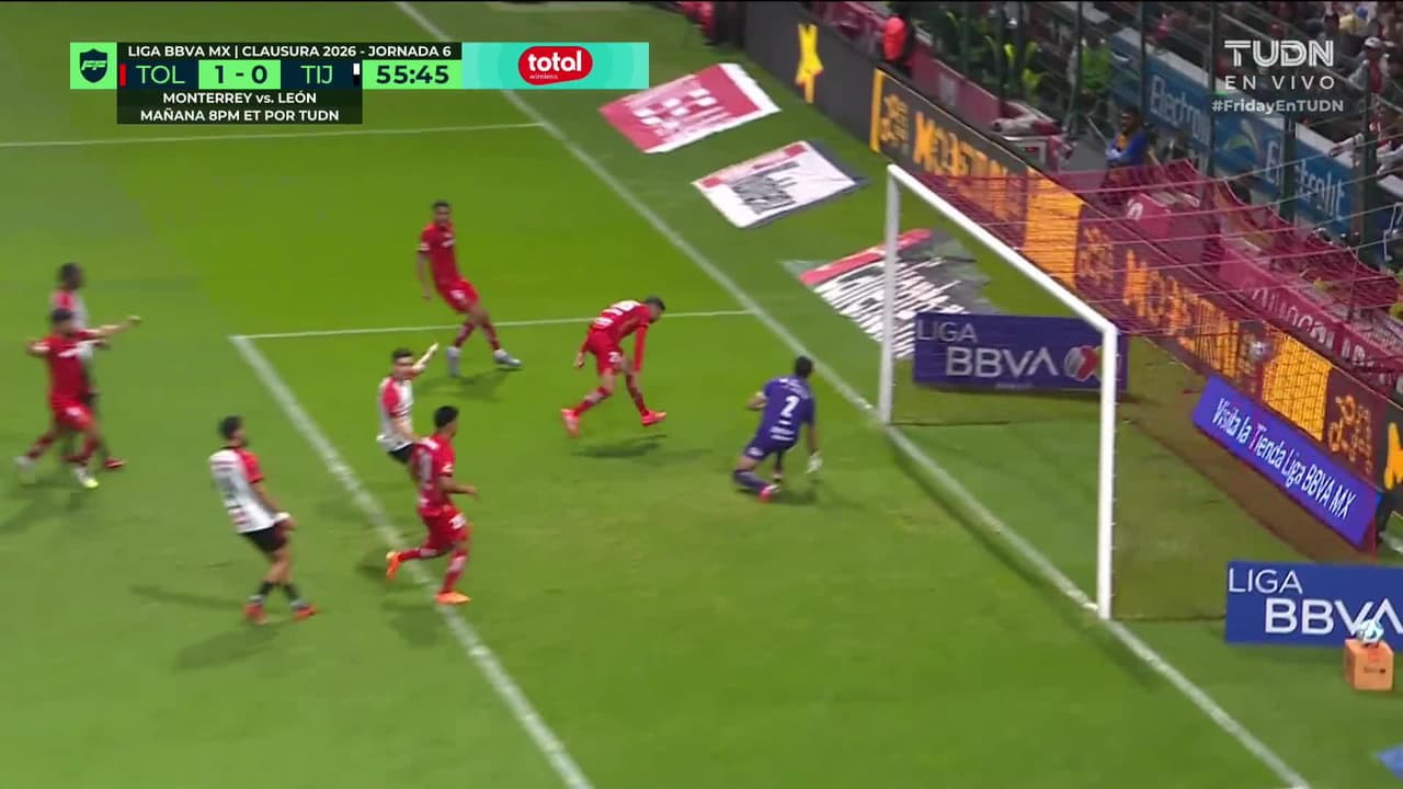 ¡Gol anulado otra vez! Paulinho ya llevaría hat trick de no ser por el fuera de lugar