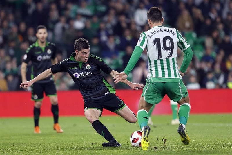 Por momentos el partido se puso de trámite con la serie global con tres goles a favor de Betis, mucho más fuerte en la serie.