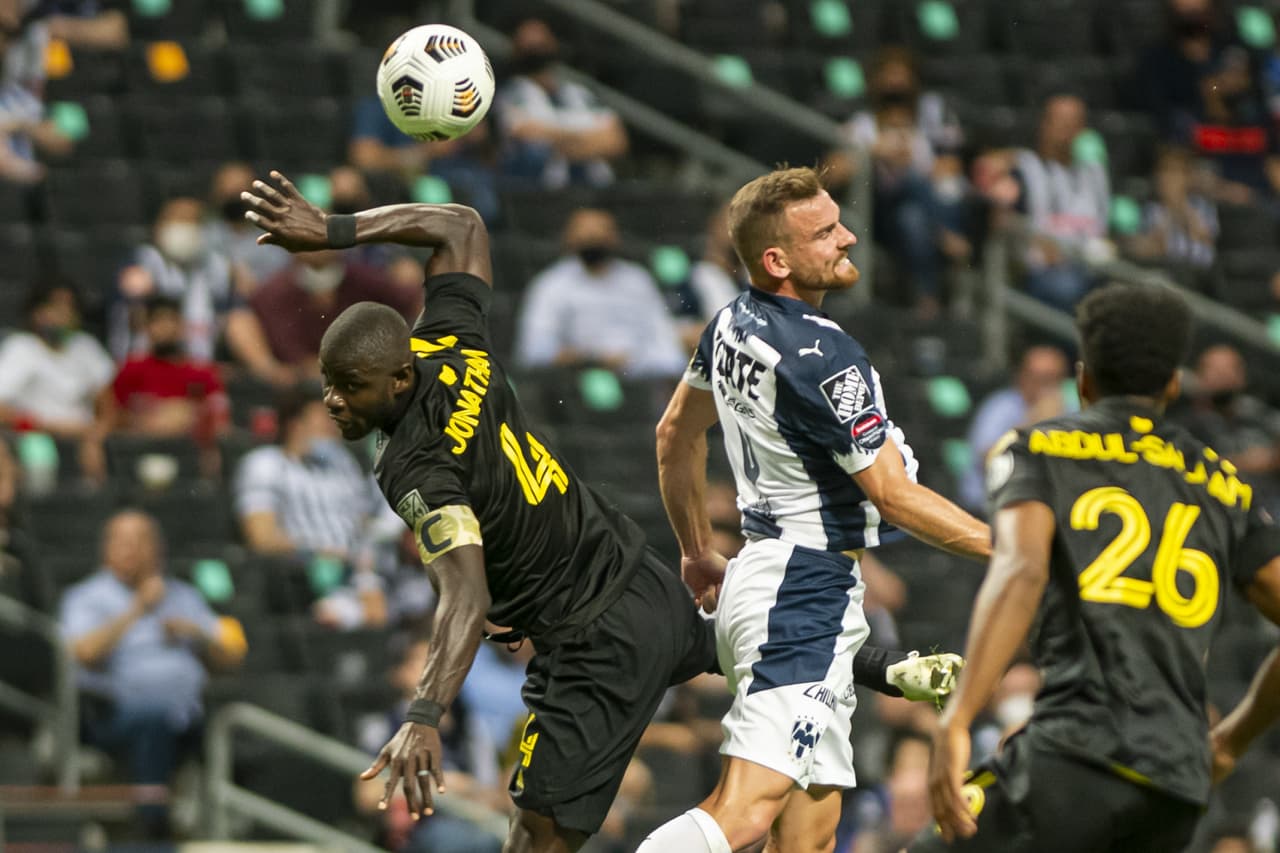 Con doblete de Maximiliano Meza y gol de Miguel Layún, Monterrey vence 3-0 al Columbus Crew y gracias al marcador global de 5-2, los regios toman su lugar entre los mejores cuatro del torneo.