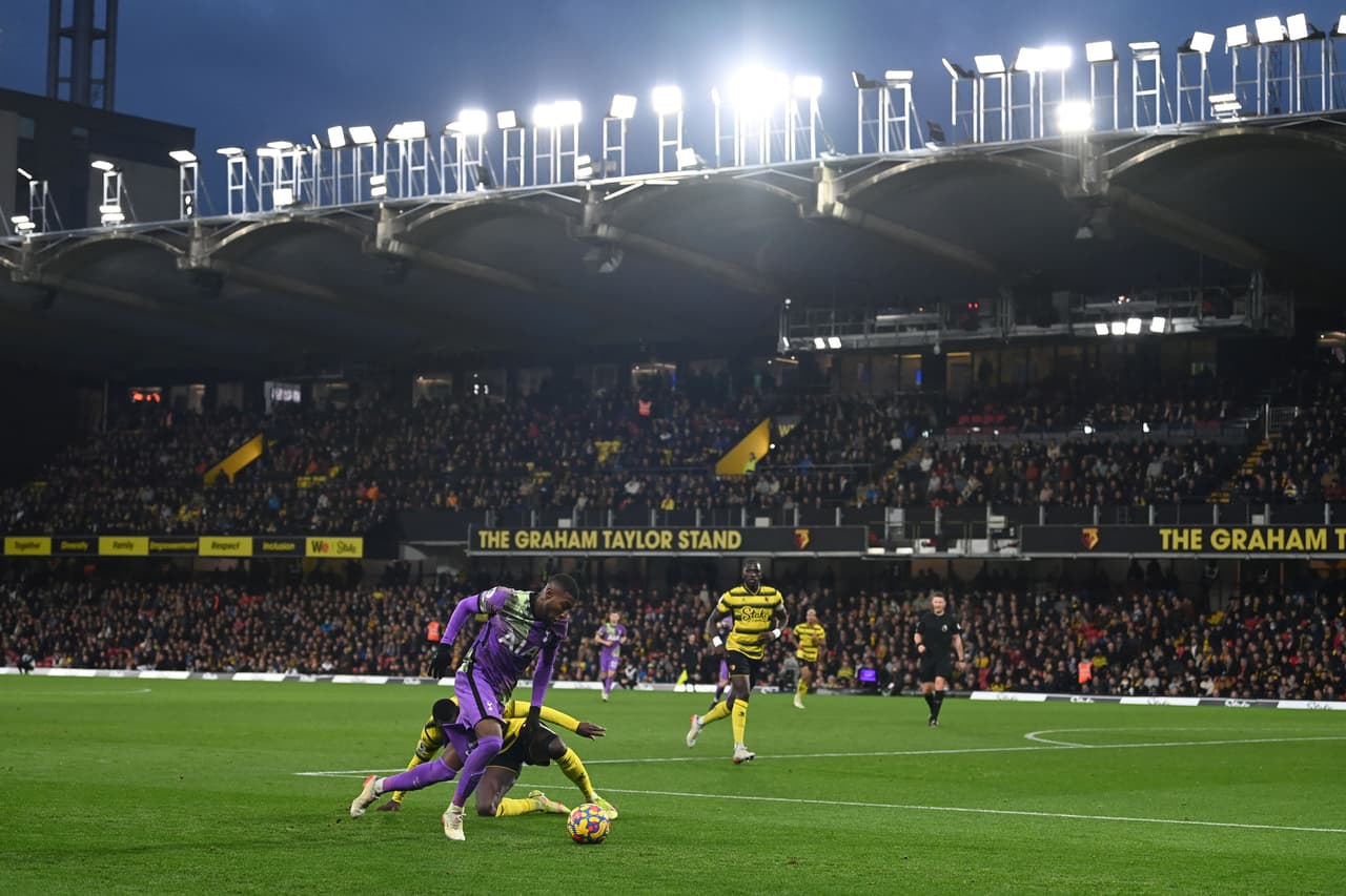 Por "emergencia sanitaria" el Watford vs Spurs es detenido
