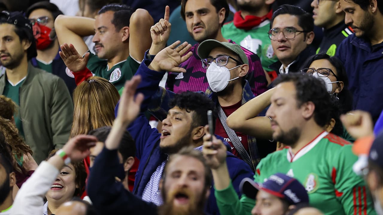 FIFA aplica tres nuevas multas a México