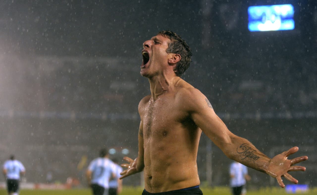 Martín Palermo fue el protagonista de una historia memorable con un gol de último momento que le dio el triunfo a Argentina 2-1 contra Perú en las eliminatorias de Sudáfrica 2010.