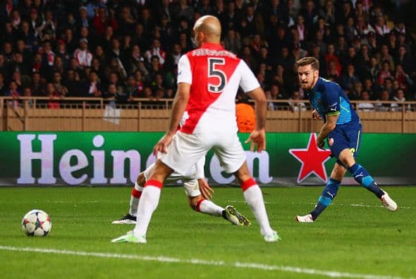 El partido se apretaría al minuto 79, Aaron Ramsey metería un potente disparo para vencer al arquero de Mónaco por segunda ocasion en el juego.