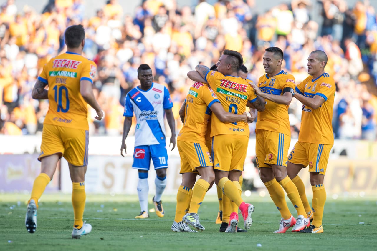 Lucas Zelarayán abrió el marcador al minuto 15, seguido por Enner Valencia al 23 y Juninho al 29. Este equipo lo hace ver fácil.