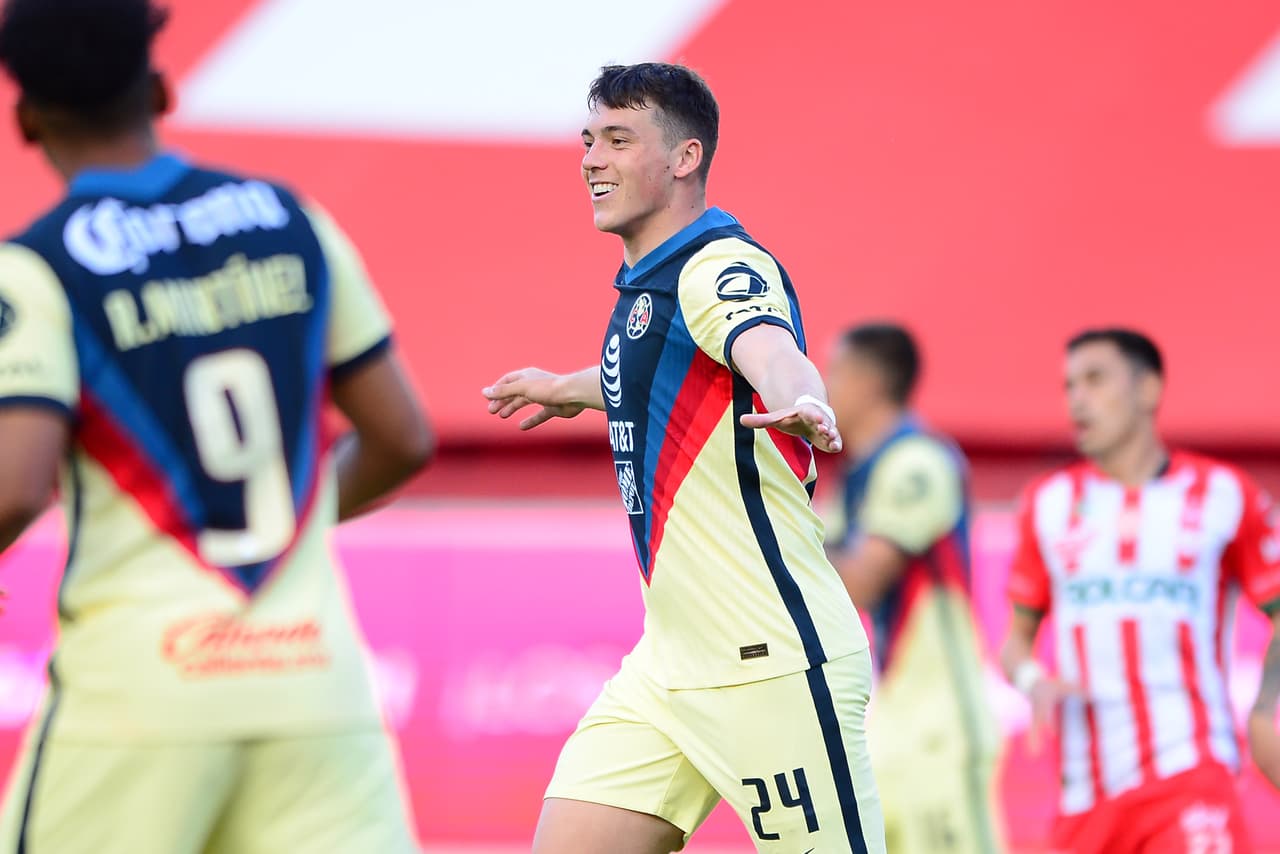 Muy temprano en el partido, las Águilas abrieron el marcador.