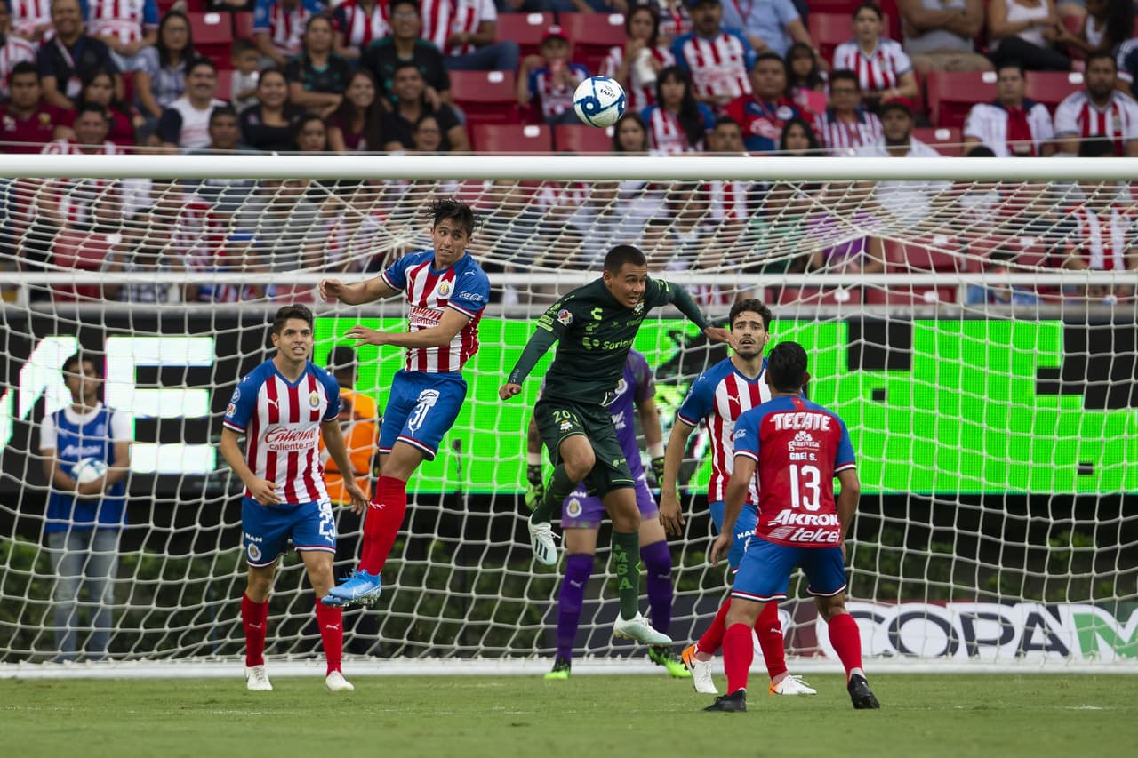 Las mejores imágenes del duelo entre las Chivas y el Santos en Copa MX.